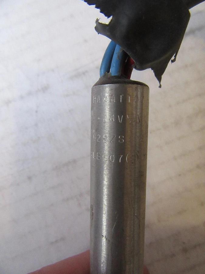 Used 10 ACRAWATT LIQUID LEVER SENSOR SWITCH CARRIER CHILLER HK13LB007 18W 24V 12" L