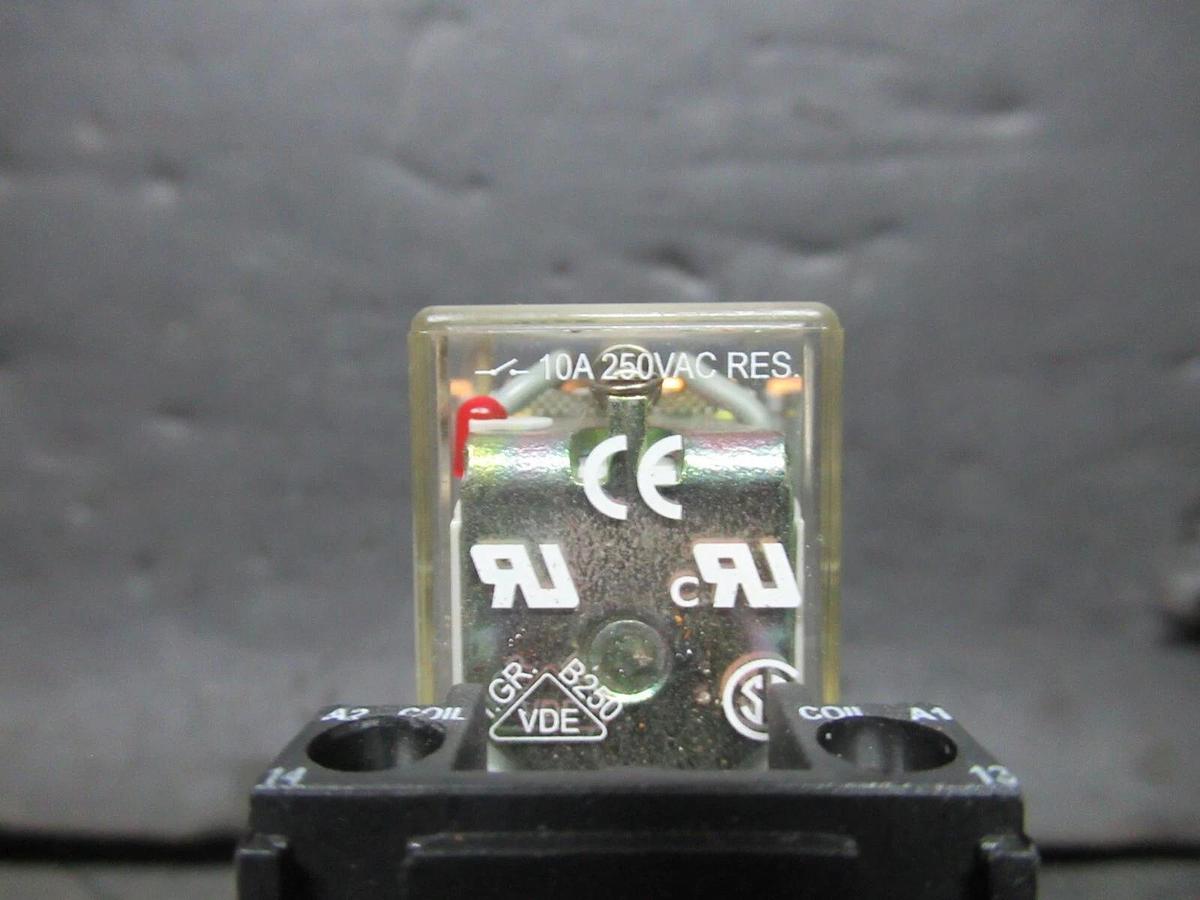Used LOT OF 2 CARLO GAVAZZI RELAY RMID-002J024DC 10 AMP 250 VAC **WARRANTY INCLUDED**