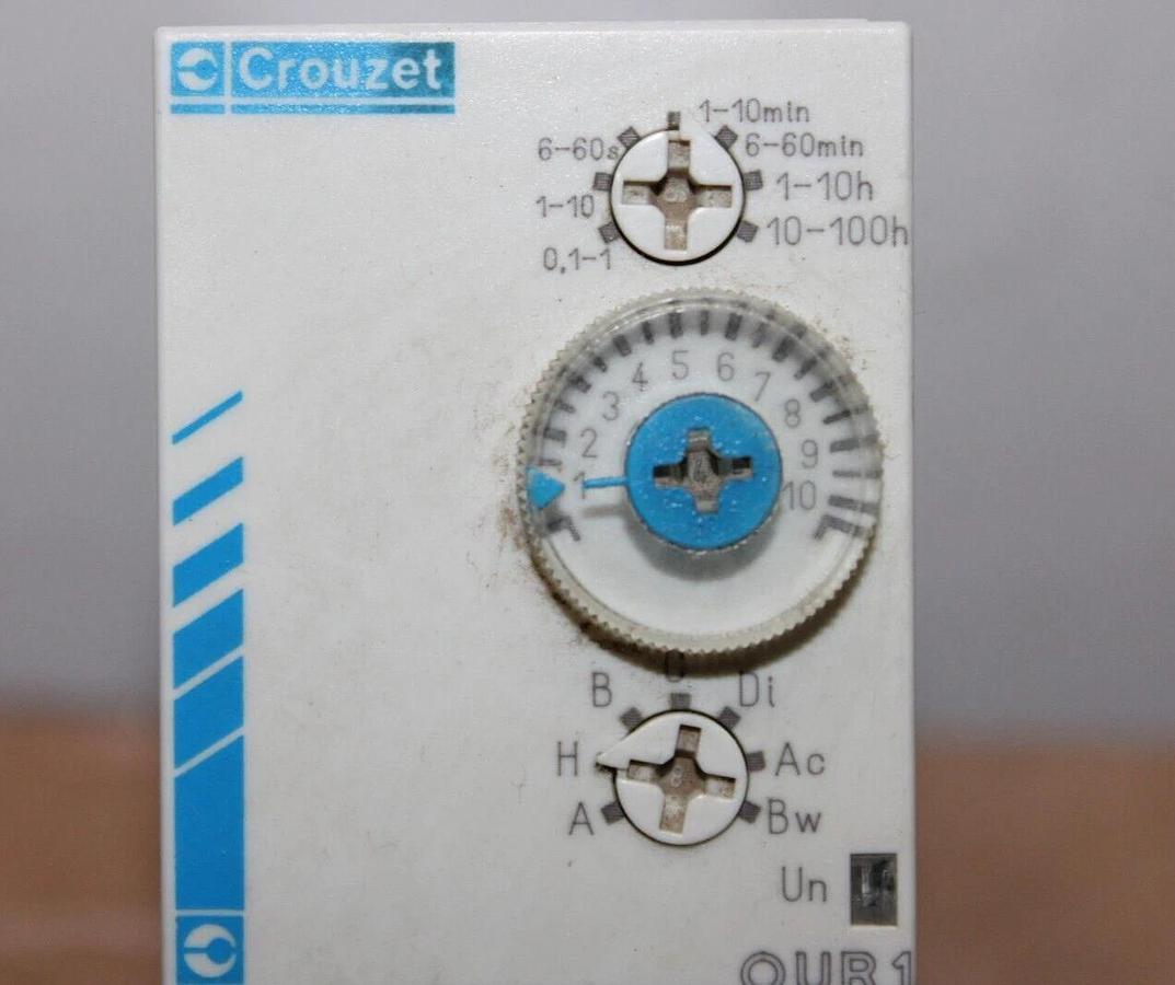 Used CROUZET ADJUSTABLE TIME DELAY RELAY OUR1 88-867-105 0.1 SEC-100 HOUR