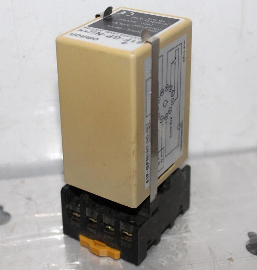 Used OMRON FLOATLESS LEVEL SWITCH 61F-GP-NL2KM 100 VAC 3.5 VA 50/60 HZ **WARRANTY**
