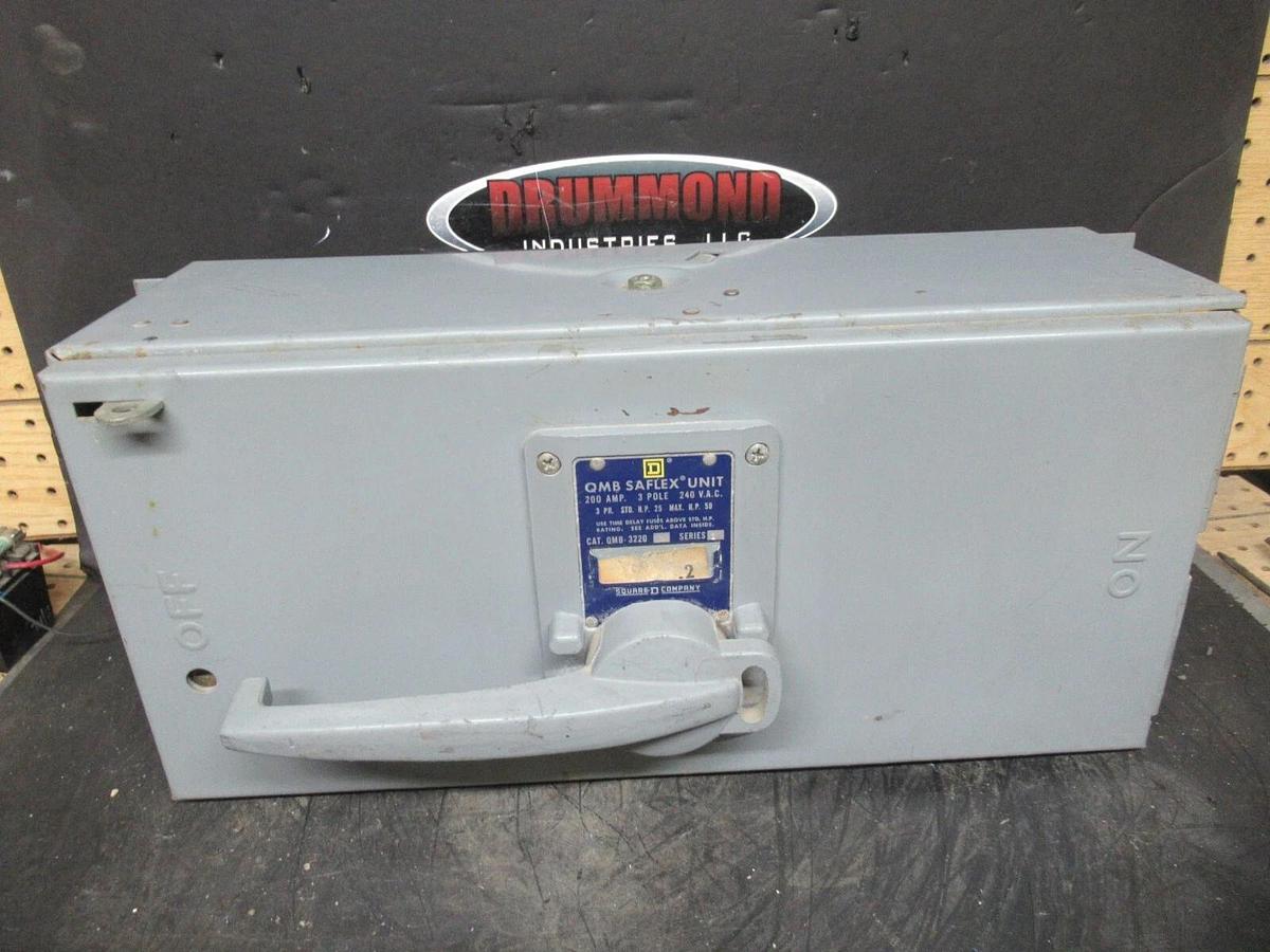 Used SQUARE D QMB SAFLEX UNIT QMB-3220 200 AMP 240 VAC 3-POLE 3-PHASE 50 HP