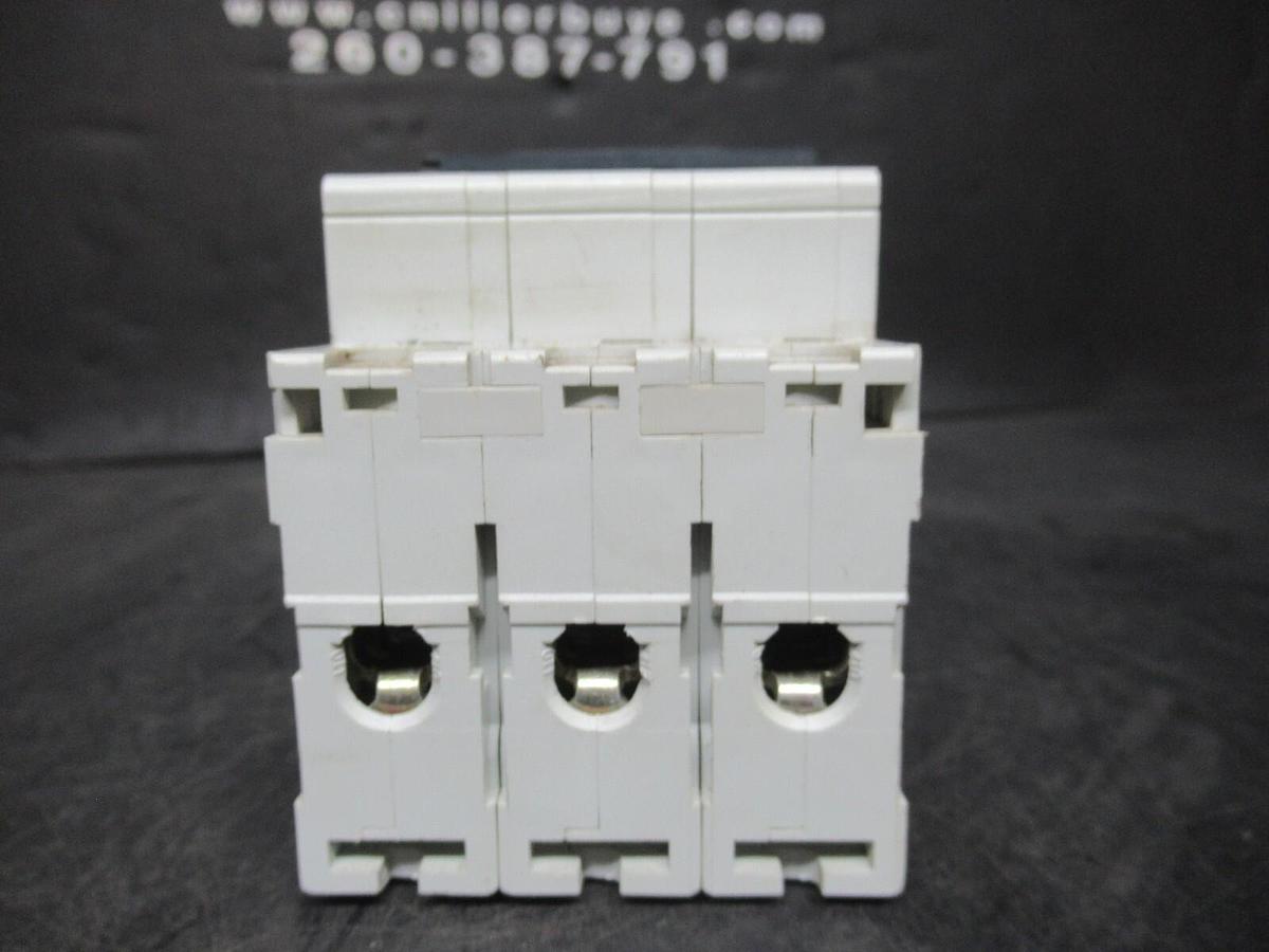 Used MERLIN GERIN THREE POLE BREAKER 24466 MULTI 9 C60N 10A-TYPE C 10 AMP 480 VAC