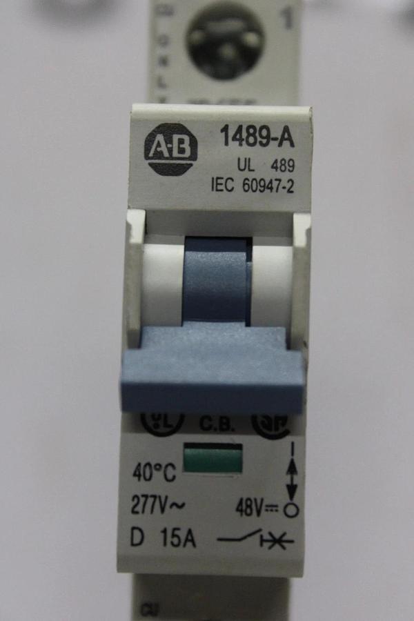 Used ALLEN-BRADLEY SINGLE POLE CIRCUIT BREAKER 1489-A1D150 15 AMP 240/277 VAC