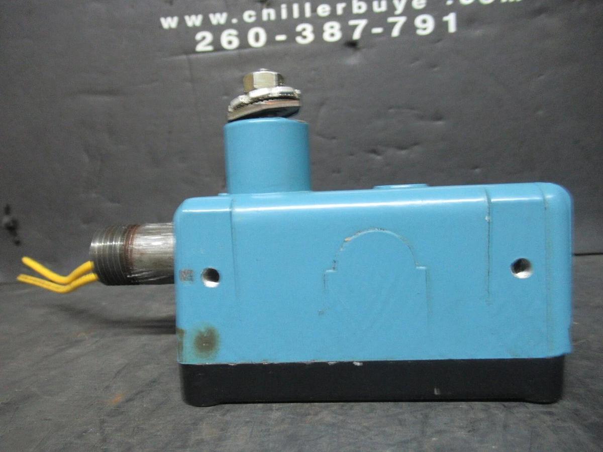 Used HONEYWELL EXPLOSION PROOF MICRO SNAP SWITCH EXA-AR20 20 AMP 480 VAC 2 HP