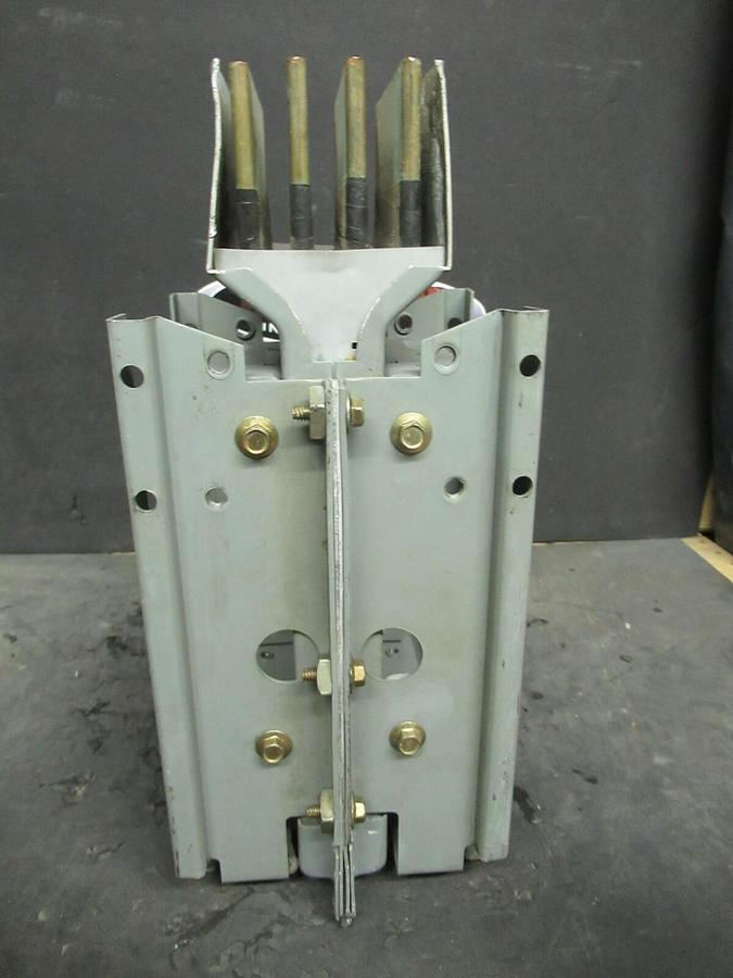 Used 1200 AMP SQUARE D CF2512GLFM12 3 PH 4 W 600 V BUSWAY ELBOW CORNER COPPER I-LINE