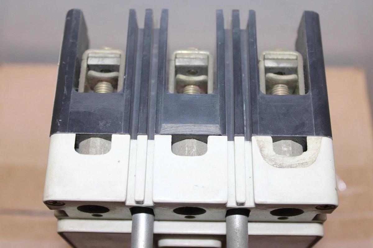 Used WESTINGHOUSE CIRCUIT BREAKER FDB3050L 50 AMP 3-POLE 600 VAC **WARRANTY**