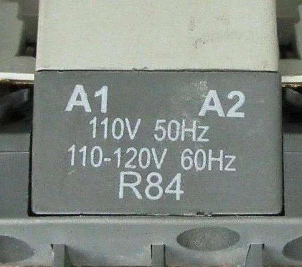 Used YORK CONTACTOR 024-31100-000 600V 7.5HP 26A **WARRANTY INCLUDED**