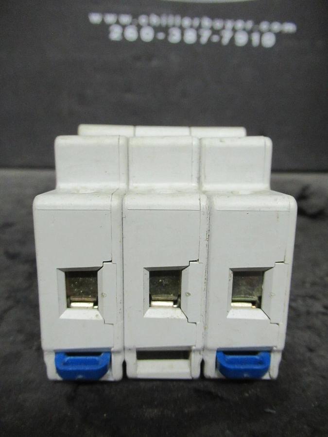Used 30 AMP 600 VAC 3 POLE FERRAZ SHAWMUT ULTRASAFE CLASS CC FUSE HOLDER USCC3