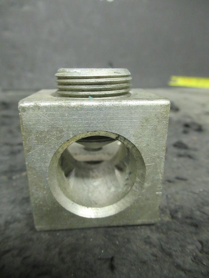Used (3) QTY BURNDY KA34U 1 (SINGLE) BARREL MECHANICAL CONNECTOR LUG TAP 500 MCM - 4