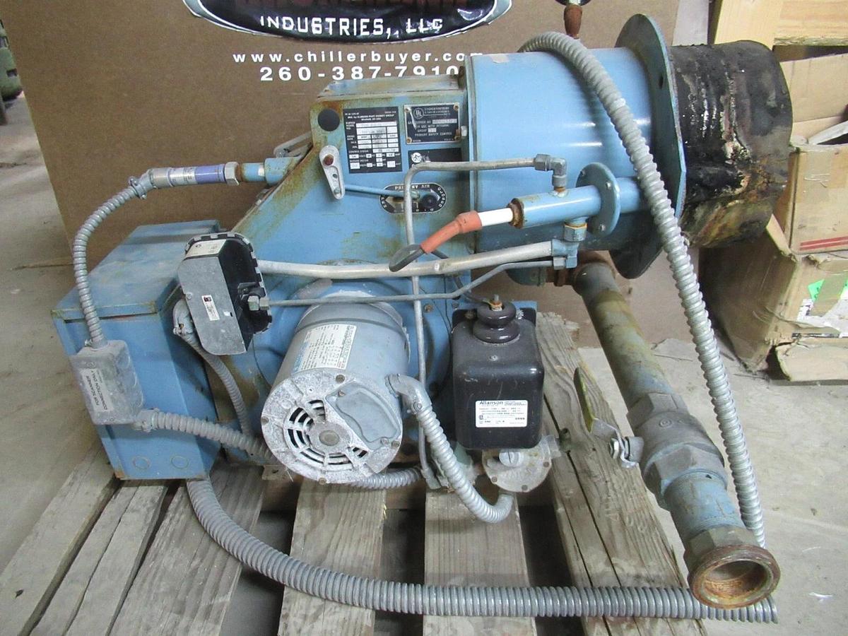 Used GORDON-PIATT NATURAL GAS BURNER TS10.9-G-20 2245 MBH 208 VOLT 6.2 AMP AN816046