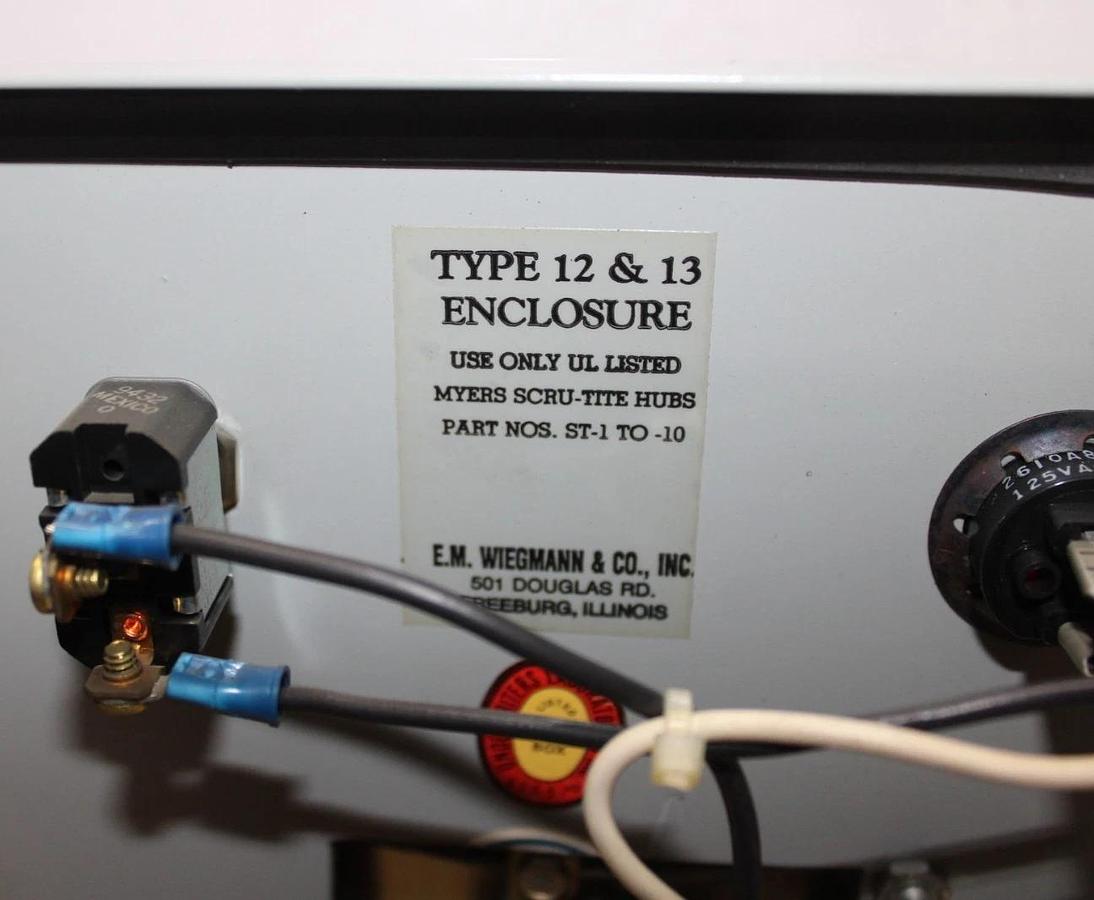 Used FEDERAL SIGNAL VIBRATONE HORN ENCLOSED ALARM SYSTEM 350 120 VOLT 0.18 AMP