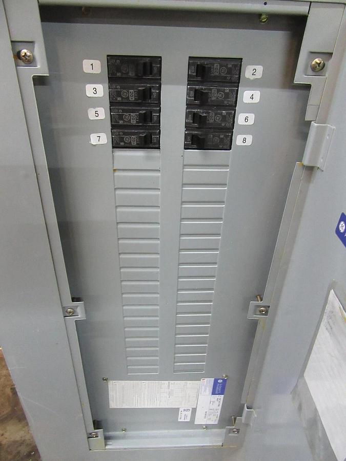 Used 125 AMP GE PANELBOARD PANEL AQF3421MBX / AXB7 208Y/120 VAC MLO 3 PH 4 W THQB