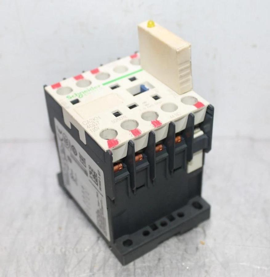 Used SCHNEIDER CONTACTOR CA2KN-40G7 600 VAC 10 AMP COIL: 120 VOLT *WARRANTY*
