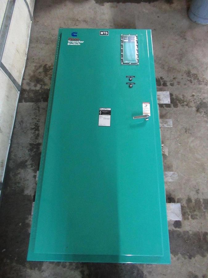 Used ONAN AUTOMATIC TRANSFER SWITCH OTD-4958740 480 V 3 PHASE 1000 AMP 0306-3456-16