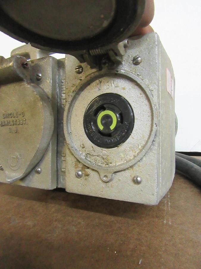 Used CIRCLE - D HEAVY DUTY ALUMINUM 120 V 3 W TWIST - LOCK ELECTRICAL CORD SPLITTER