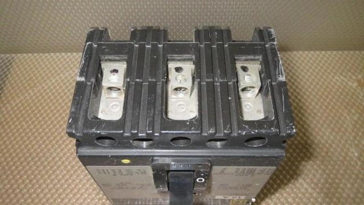 Used 15 AMP SQUARE D BREAKER 240 VAC 3 POLE MODEL FAL32015 **WARRANTY INCLUDED**
