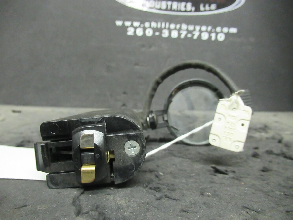 Used LIGHTOLIER 9175BK LYTESPAN MINIFORM SHALLOW RING MR-16 TYPE 75 WATT MAX LAMPS