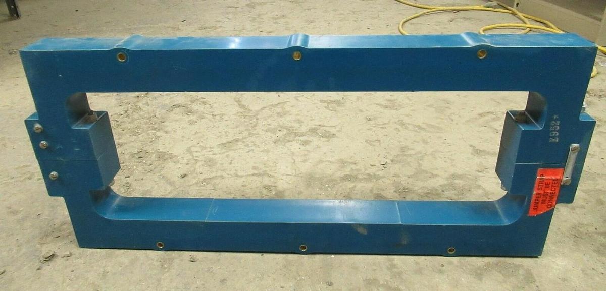 Used GENERAL ELECTRIC GROUND BREAK SENSOR CT GROUND FAULT TGS0824 MOD 2 3000 AMP