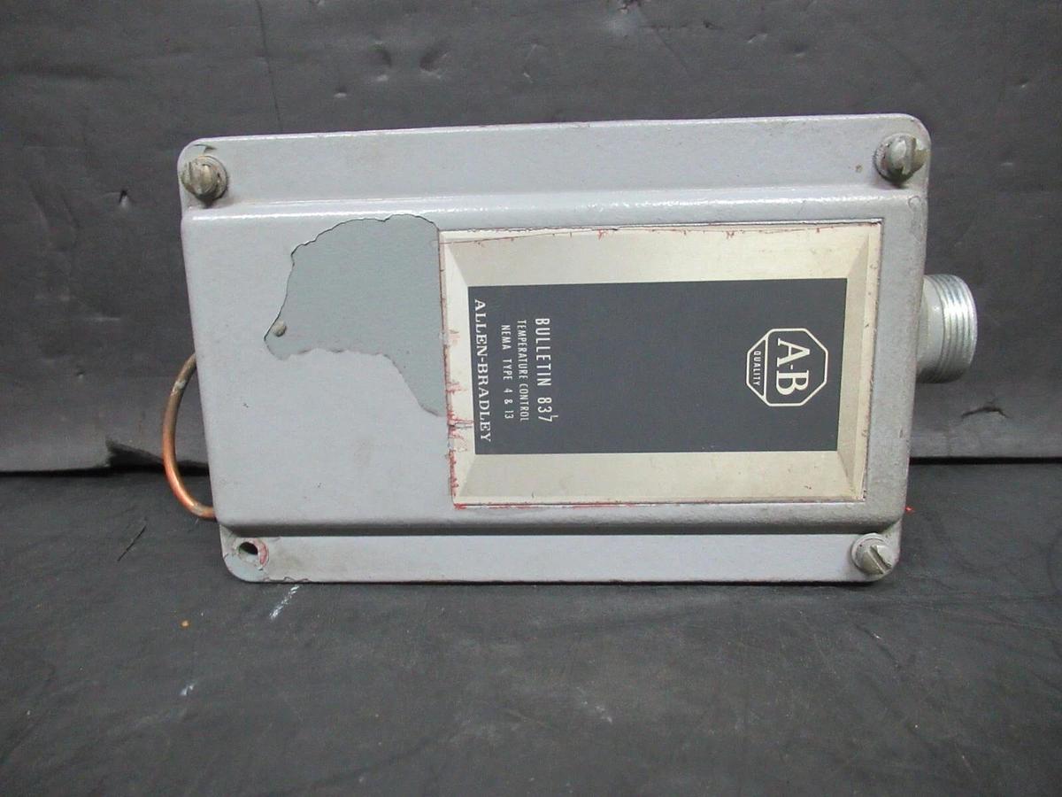 Used ALLEN-BRADLEY TEMPERATURE CONTROL SWITCH 837-A5 24-600 VAC @ 125 VA NEMA 4, 13