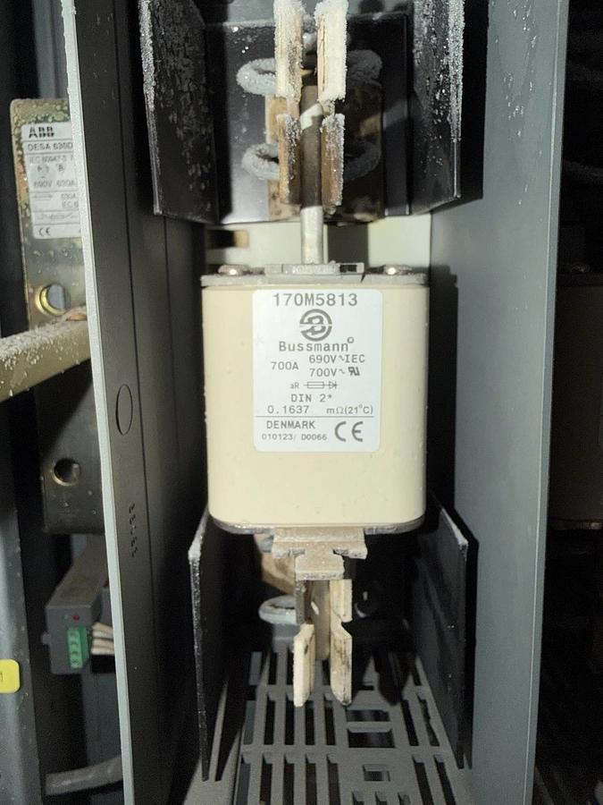 Used ABB MULTI SPEED DRIVE CABINET ACS627-0490-5-00EB1200802 3-PHASE 593 AMP 480 VAC