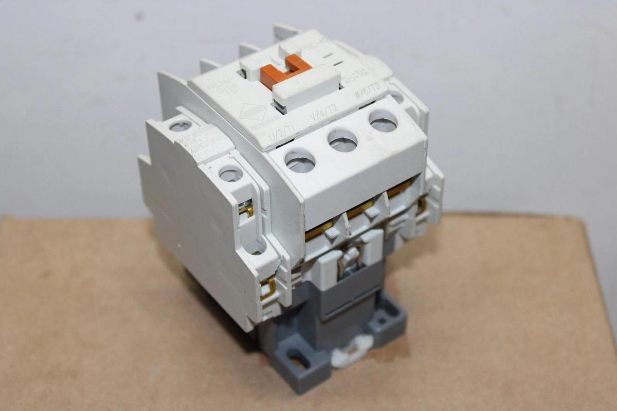 Used BENSHAW CONTACTOR RSC-40 50 AMP 600 VAC NEMA 1P 3-PHASE 25 HP COIL: 120 VAC