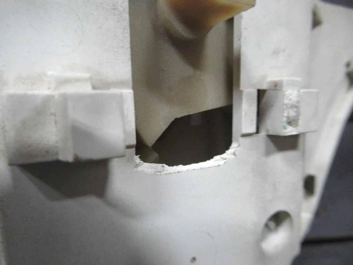 Used CUTLER-HAMMER AUXILIARY CONTACT WM16H STYLE: 1A96651G01 FOR W/K200 SERIES