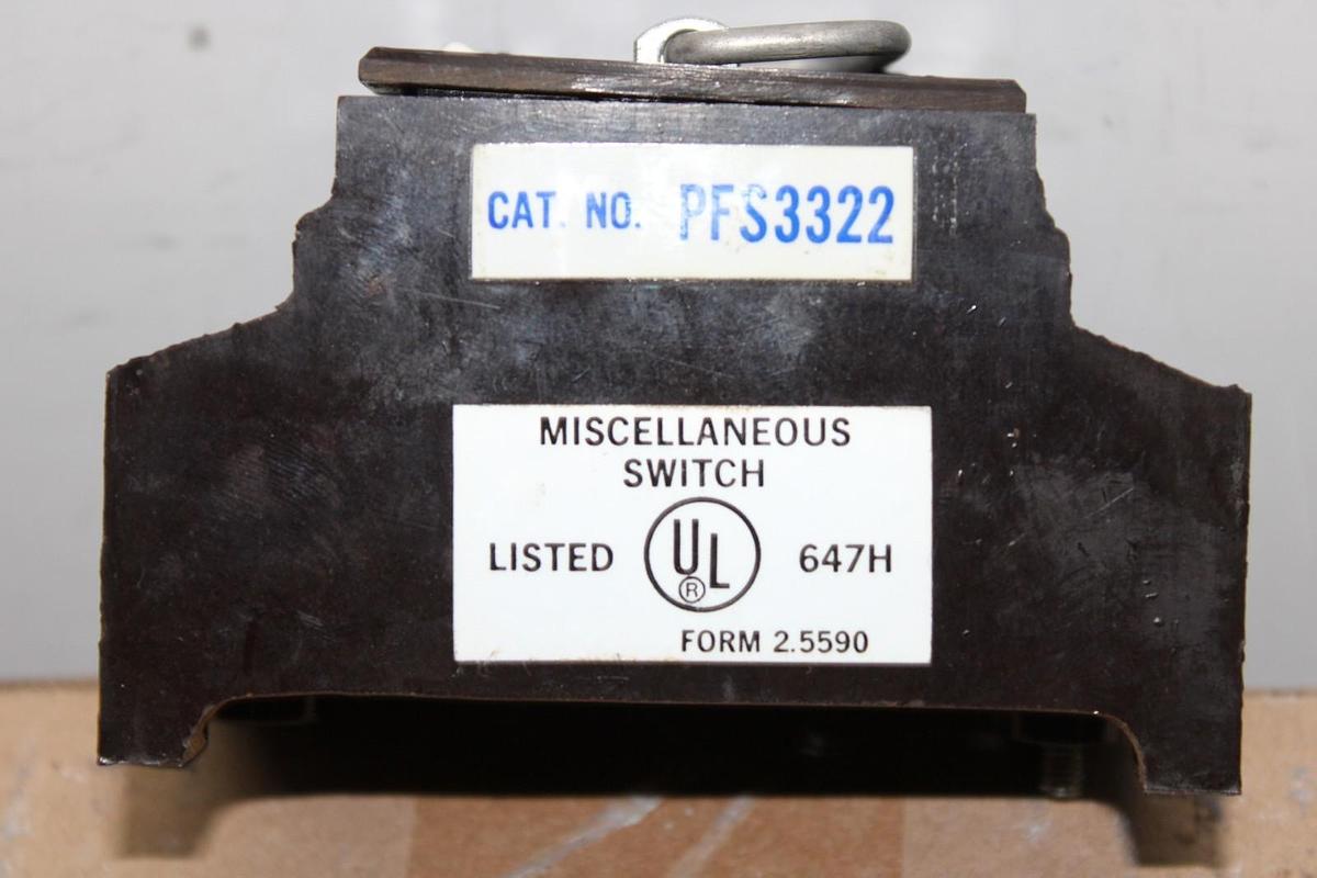 Used LOT OF 2 CUTLER HAMMER PULL OUT SWITCH PFS3322 2-POLE 7.5 HP 240 VOLT *WARRANTY*