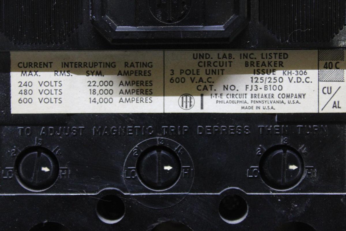 Used SQUARE D CIRCUIT BREAKER EH34015 15 AMP 480 VAC 3-POLE
