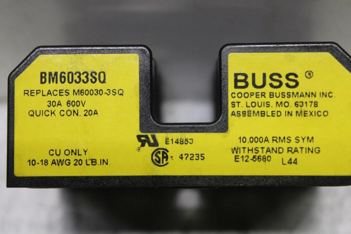 Used BUSS FUSE HOLDER BM6033SQ 30 AMP 600 VOLT 3-POLE **WARRANTY INCLUDED**