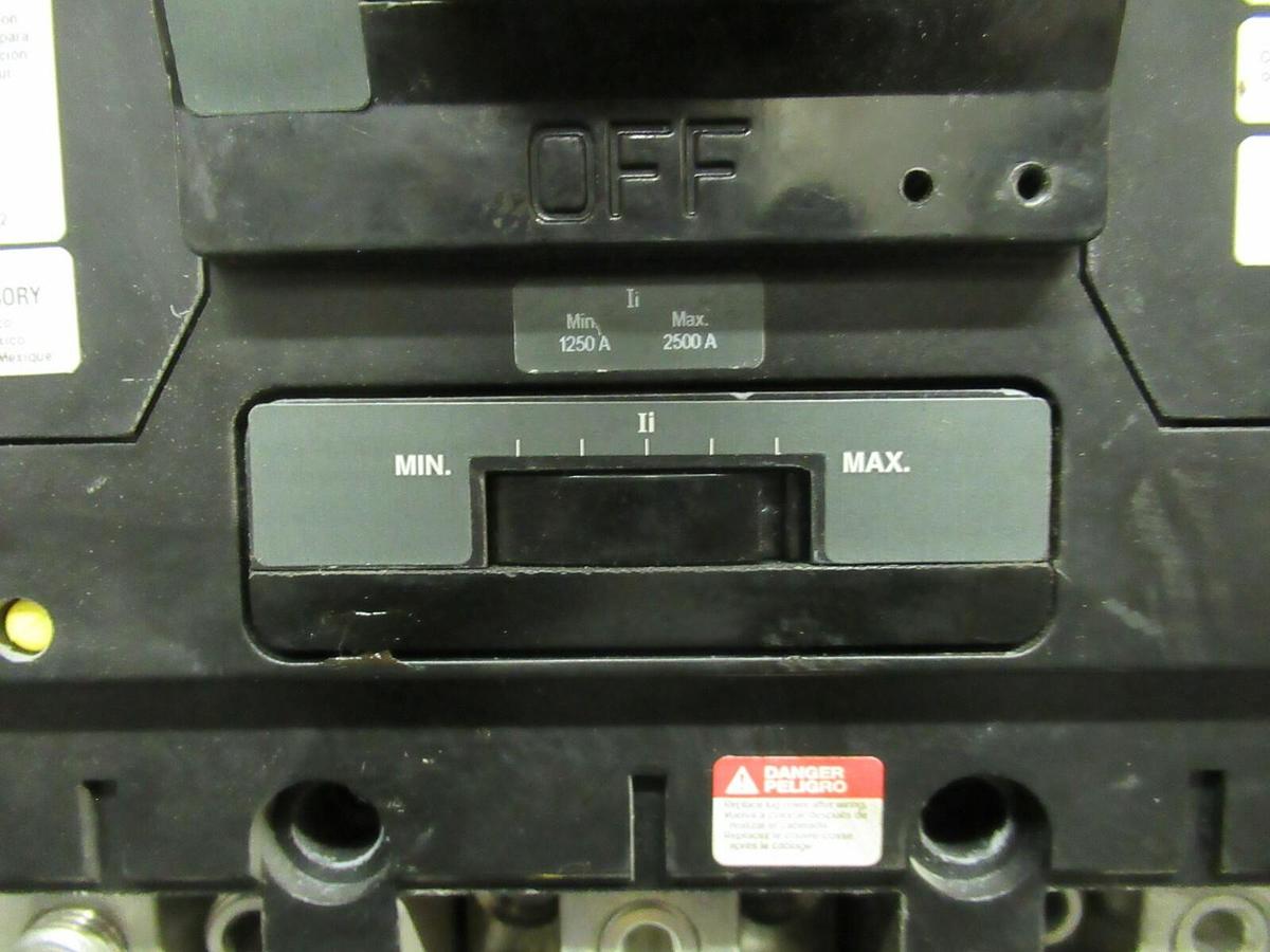Used SQUARE D DC CIRCUIT BREAKER MHL3650032DC1625 500 AMP 600 VDC W/ UVR & AUX SWITCH