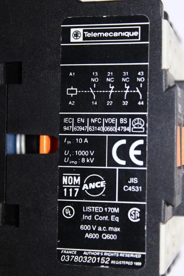 Used TELEMECANIQUE CONTACTOR CA2-DN22 600 VAC 10 AMP COIL: 120V **WARRANTY**