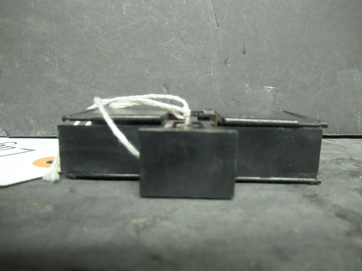 Used CUTLER HAMMER BLOCK FUSE HOLDER C350B1C61 30 AMP 600 VAC FOR CLASS CC FUSES