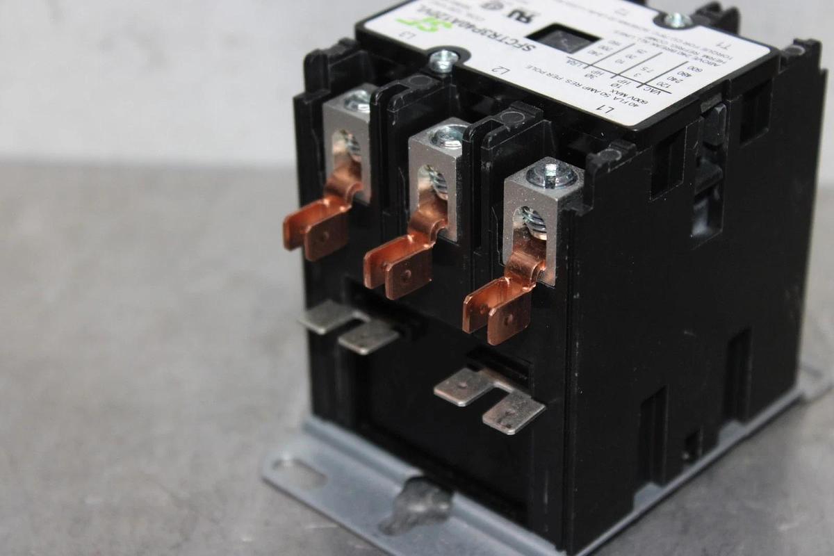 Used SF CONTACTOR SFCTR3P40A120VL 40 AMP 600 VAC 3-POLE 25 HP COIL: 120 VAC