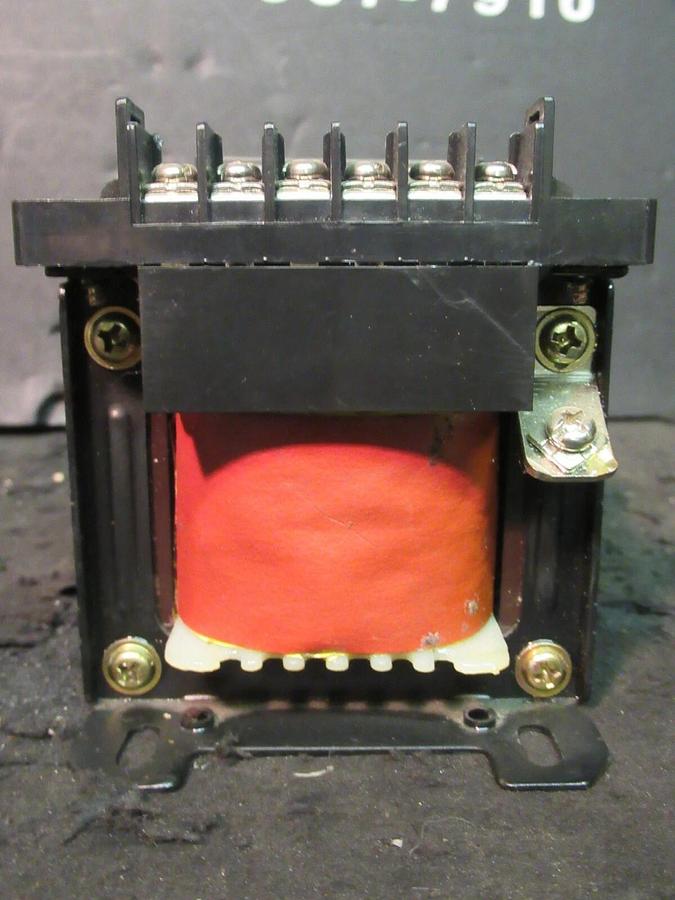 Used 0.04 KVA (40 VA) WYES ISOLATING CONTROL TRANSFORMER 220 - 120 V / 24 VAC 26-40AP