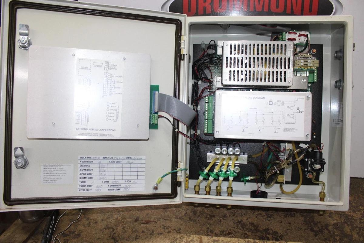 Used TRANE TRUSENSE MG REFRIGERANT 123 MONITOR RMWERP411D01001AB ENCL 4/12