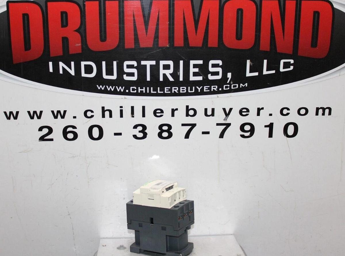 Used SCHNEIDER CONTACTOR LC1D18 32 AMP 600 VAC 3-POLE 3-PHASE 10 KW COIL: 120V