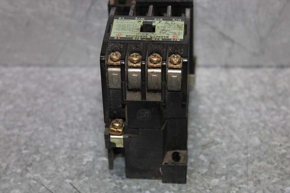 Used MAGNETIC STARTER S-C11L 500 VAC 20 AMP 4-POLE 5.5 HP COIL: 220 VOLT *WARRANTY*