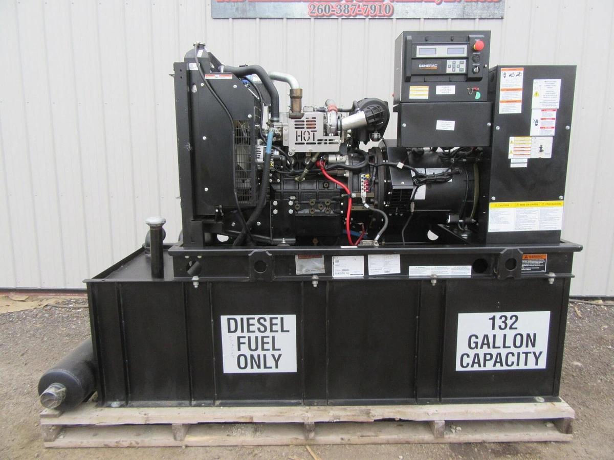 Used 2020 30KW DIESEL GENERATOR GENERAC 120/240 VOLT SINGLE PHASE 75 HR PERKINS 30 KW