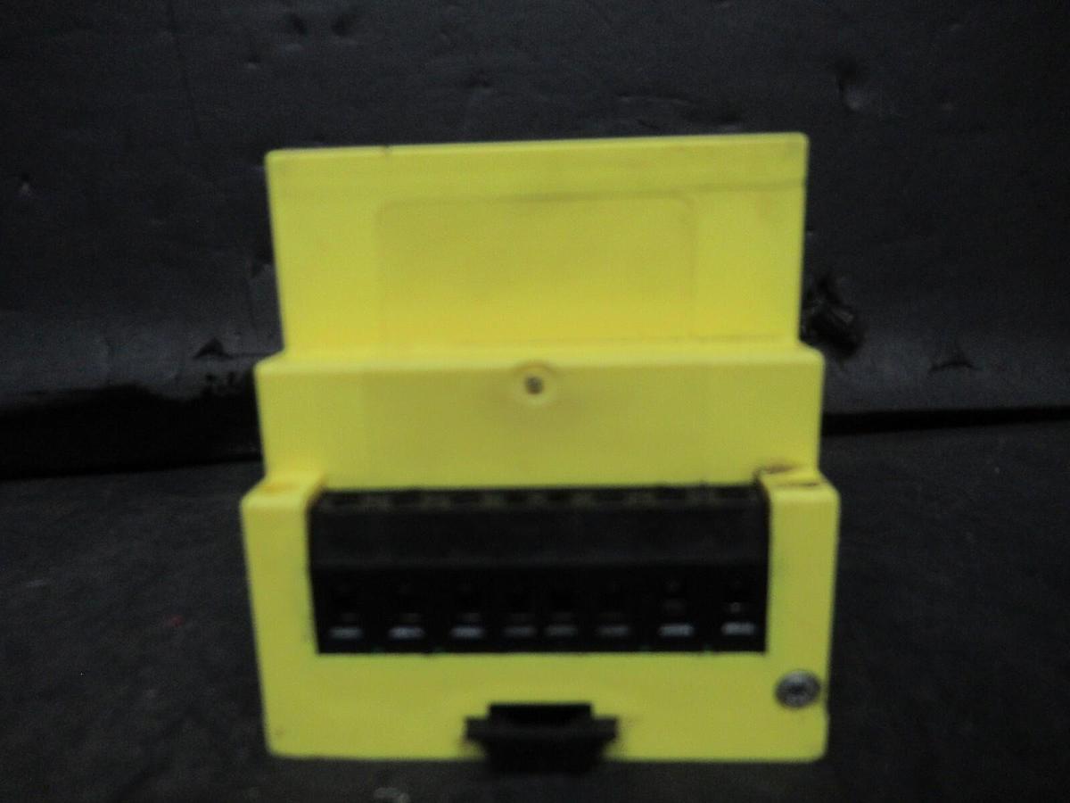 Used BENDER ELECTRIC RESIDUAL CURRENT MONITOR RCM460Y-13 **WARRANTY INCLUDED**