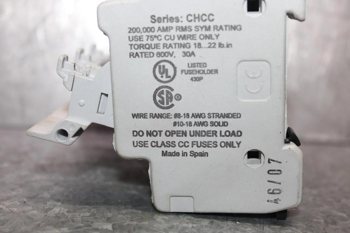 Used BUSSMAN FUSE HOLDER CHCC3D 30 AMP 3-POLE 600 VOLT FOR CLASS CC FUSES CHCC