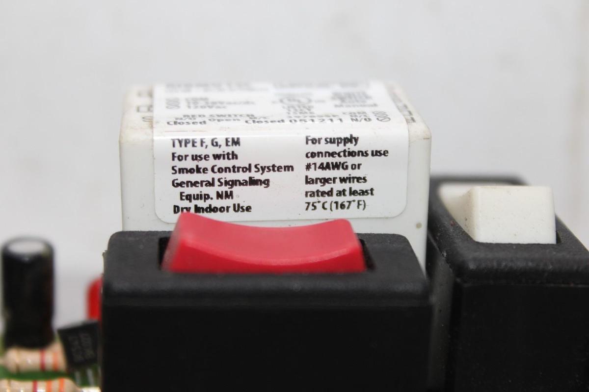 Used FUNCTIONAL DEVICES RELAY CIRCUIT BOARD RIBMU1SC CONTACT: 277 VAC COIL: 120 VAC