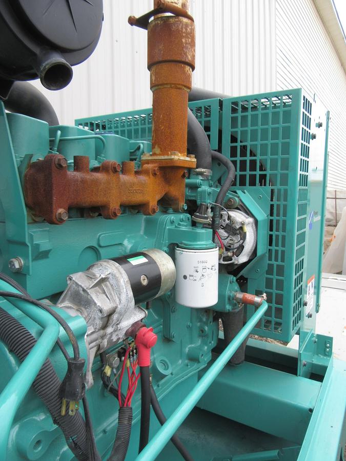 Used 35 KW DIESEL GENERATOR CUMMINS 120/240V B3.9-G2 RECONNECTABLE VIDEO WE SHIP