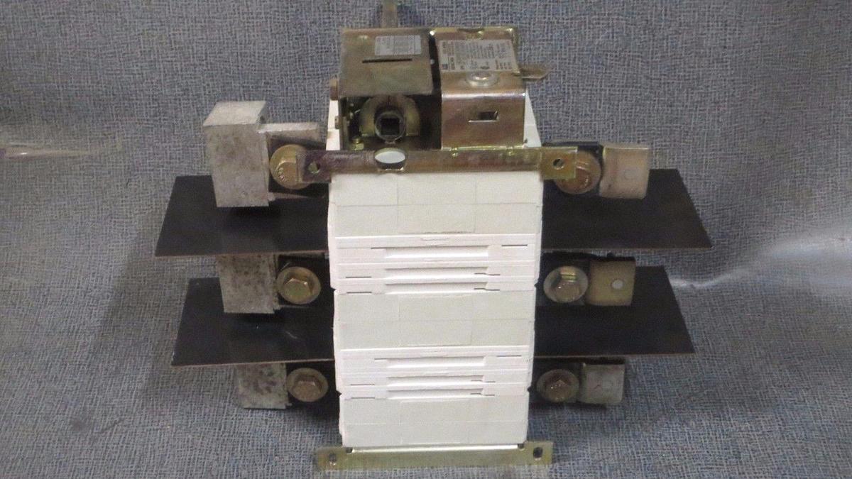 Used ABB GENERAL PURPOSE SWITCH 600 AMP 600 VAC 3 PHASE 150-500 HP MODEL: OETL-NF600A