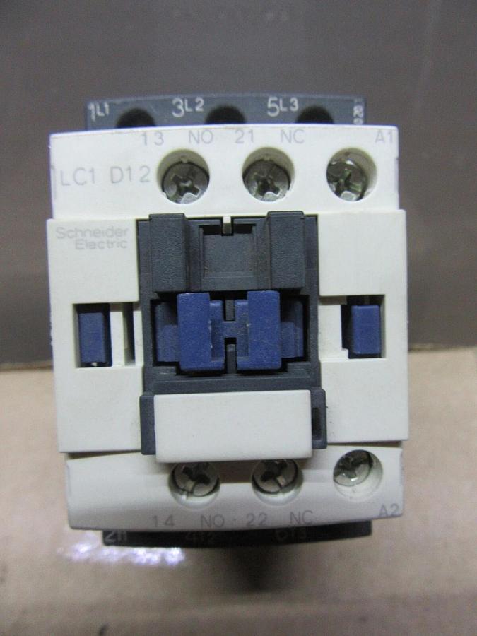Used SCHNEIDER CONTACTOR LC1-D12 600 VAC 25 AMP 7.5 HP COIL: 110 VOLT **WARRANTY**