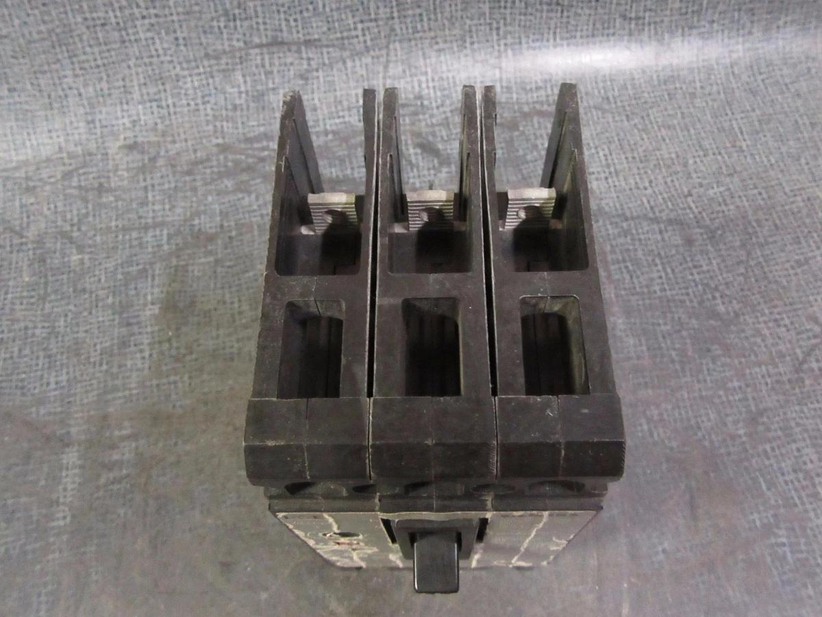 Used SIEMENS ITE CIRCUIT BREAKER 25 AMP 600 VAC 3 POLE MODEL: ED63A025 *WARRANTY*