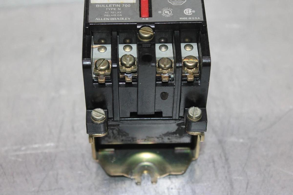 Used ALLEN BRADLEY RELAY 700-N400A1 300 VOLT 5 AMP **WARRANTY INCLUDED**