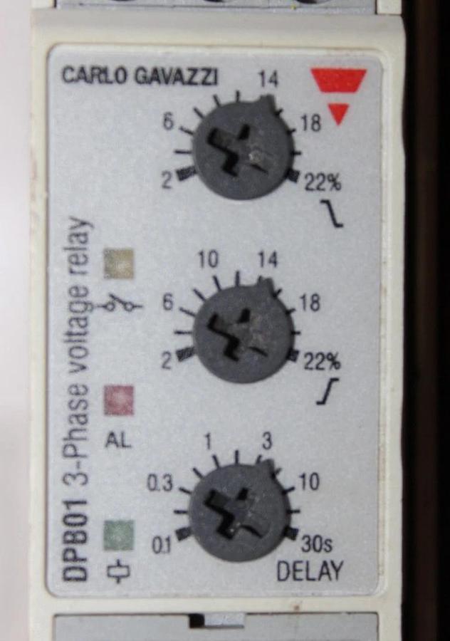 Used CARLO GAVAZZI 3-PHASE RELAY DPB01CM48 480 VAC 5 AMP **WARRANTY INCLUDED**