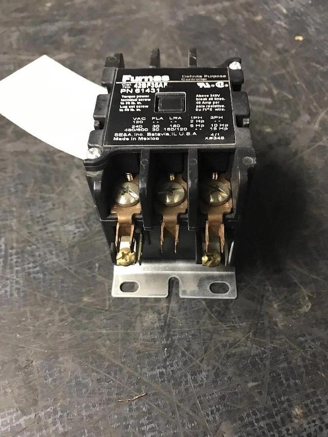 Used FURNAS DEFINITE PURPOSE CONTACTOR 42BF35AF 61431 30 AMP 600 VAC 15 HP 3-POLE