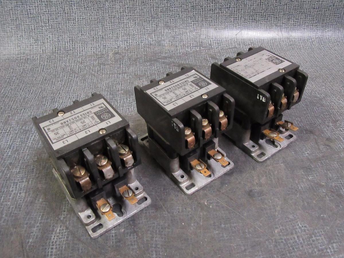 (1) GE CONTACTOR 25 AMP 35 RES 600V 3 PHASE 110-120V COIL MODEL: CR153B052ABB