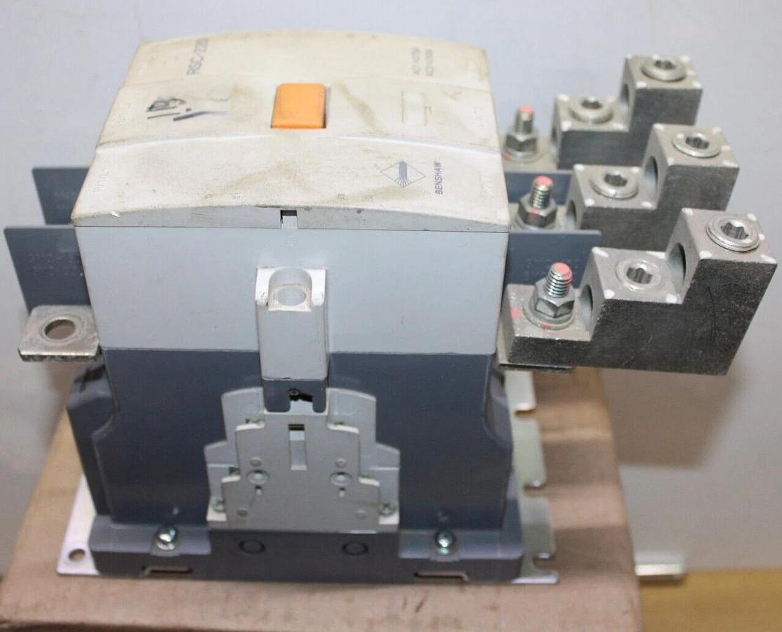Used BENSHAW IEC CONTACTOR RSC-220 600 VAC 3-POLE 275 AMP 150 HP COIL: 240V